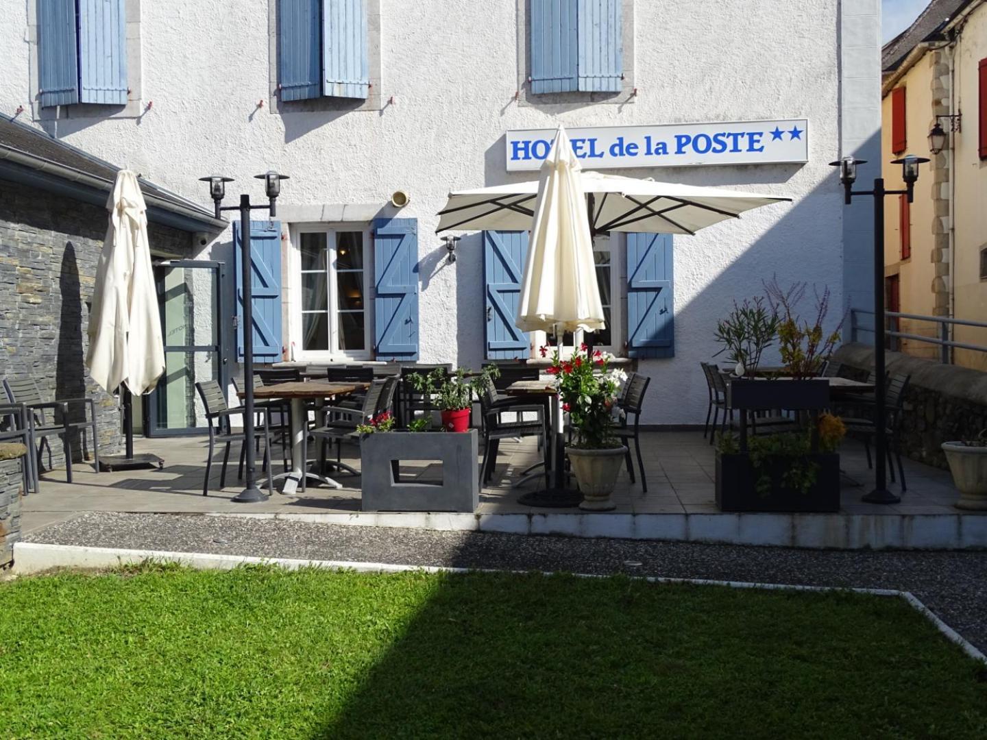 Hotel De La Poste Tardets-Sorholus Екстер'єр фото